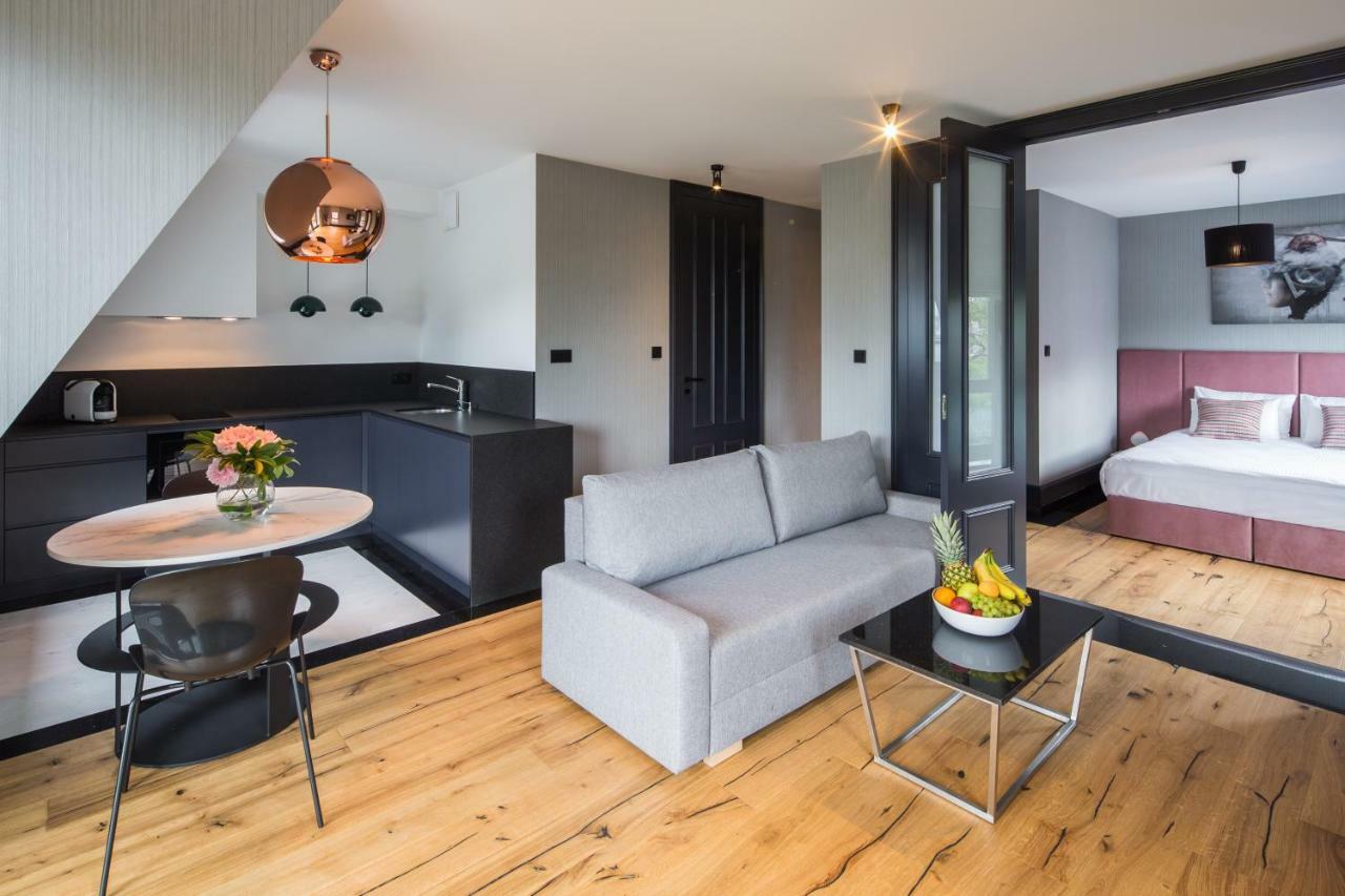 Bella - Victoria Residence By Oneapartments 索波特 外观 照片